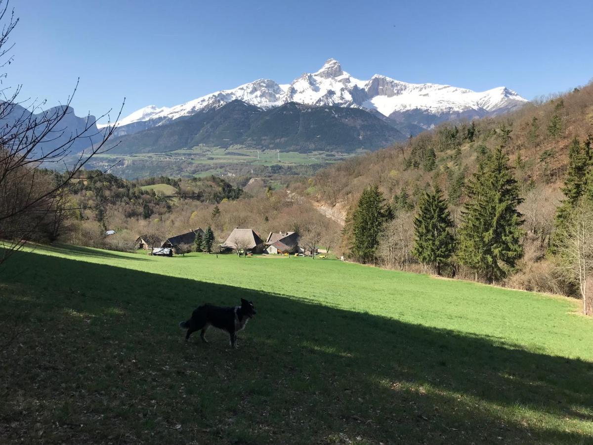 Au Fil Des Saisons Panzió Les Cotes de Corps Kültér fotó