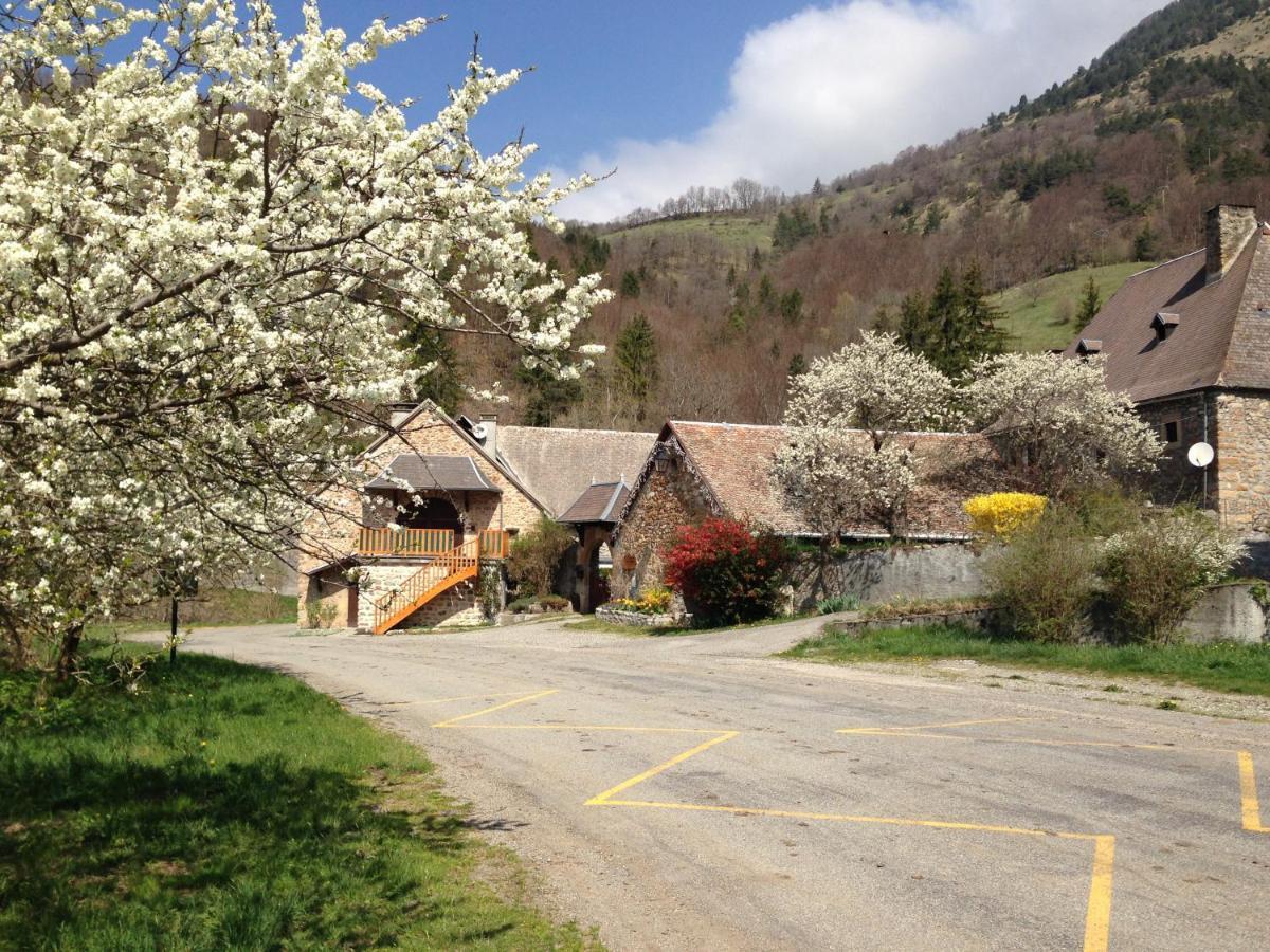 Au Fil Des Saisons Panzió Les Cotes de Corps Kültér fotó