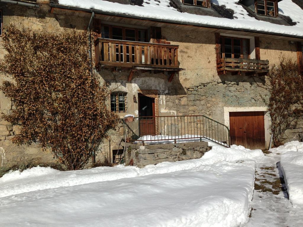 Au Fil Des Saisons Panzió Les Cotes de Corps Kültér fotó