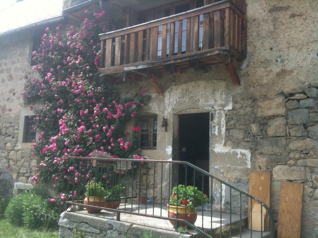 Au Fil Des Saisons Panzió Les Cotes de Corps Kültér fotó