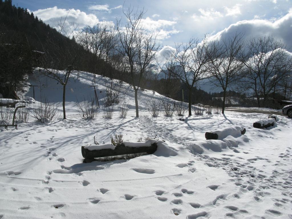 Au Fil Des Saisons Panzió Les Cotes de Corps Kültér fotó
